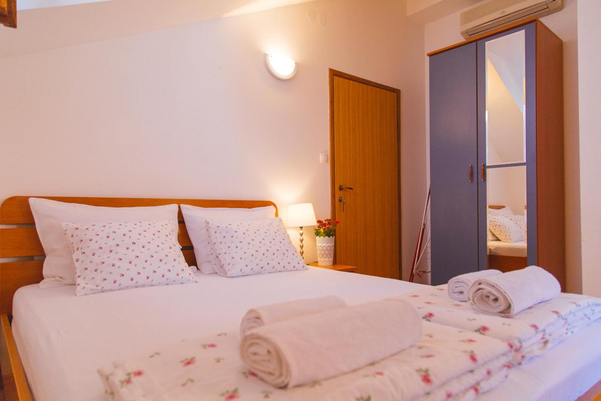 Inn By The River Omiš Habitación foto