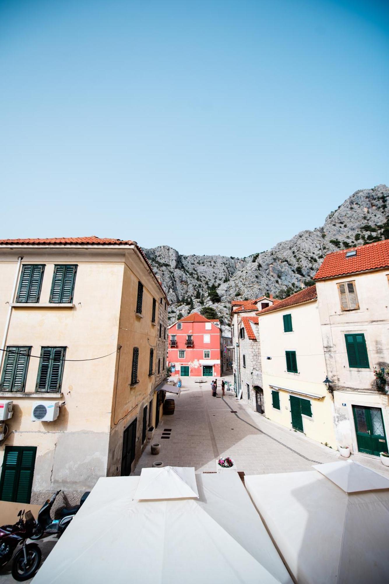 Inn By The River Omiš Exterior foto