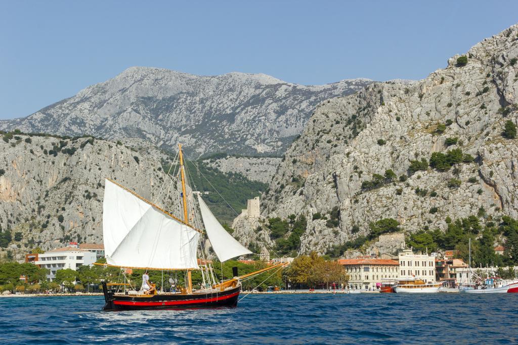 Inn By The River Omiš Exterior foto